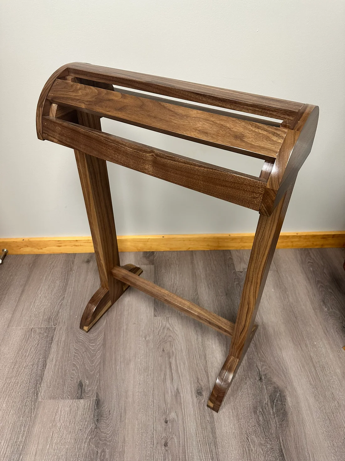 Handcrafted Solid Wood Saddle Stand – Equestrian Saddle Rack & Blanket Holder - Image 2